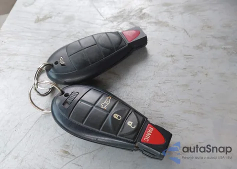 2010 Chrysler 300 Touring/Signature Series/Executive Series z USA, uszkodzony, nr VIN 2C3CA5CV6AH330449